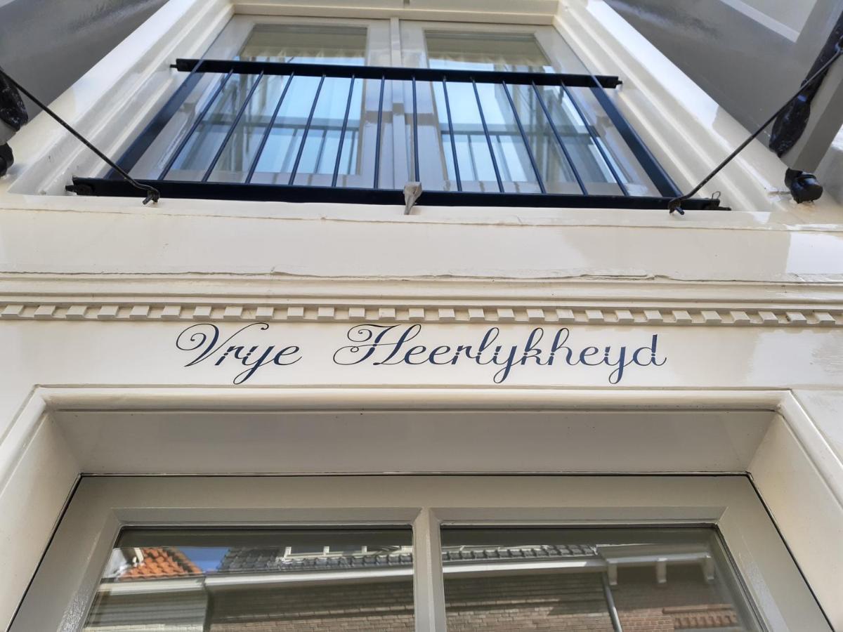 Vrye Heerlykheyd (adults Only) *
